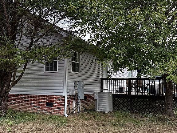 2nd image of 130 Sauder Way