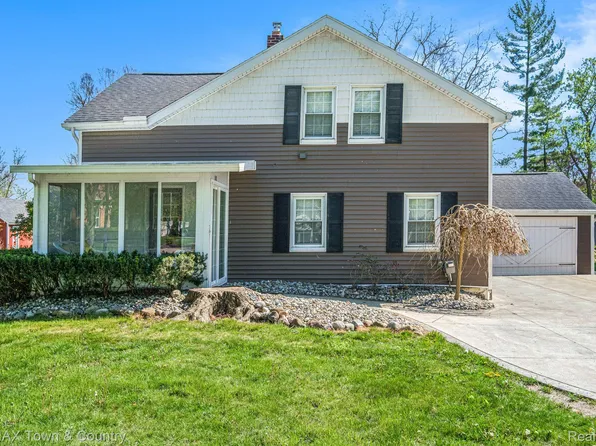 508 E Main St, Flushing, MI 48433