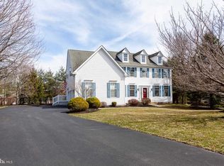 409 Abbey Ln, Schwenksville, PA 19473