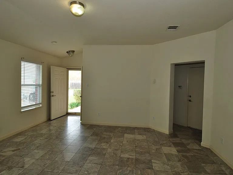 1409 Tea Leaf Dr — Photo 7