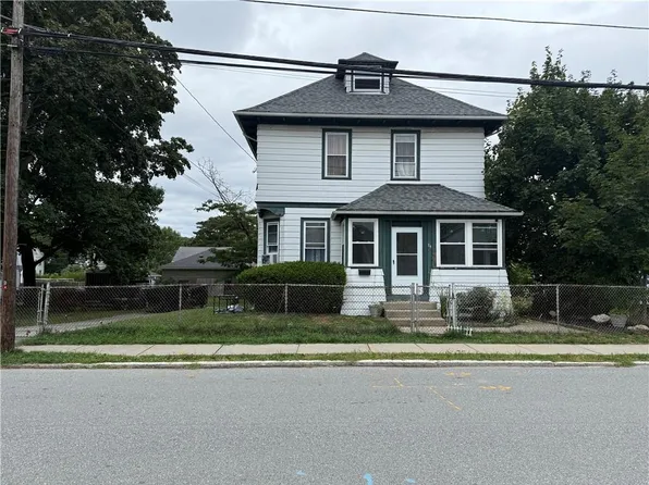 75 5th St, East Providence, RI 02914