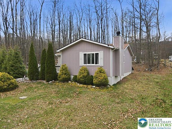 4th image of 170 Acorn Ln