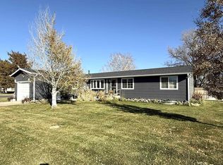 1528 Court St, Imperial, NE 69033