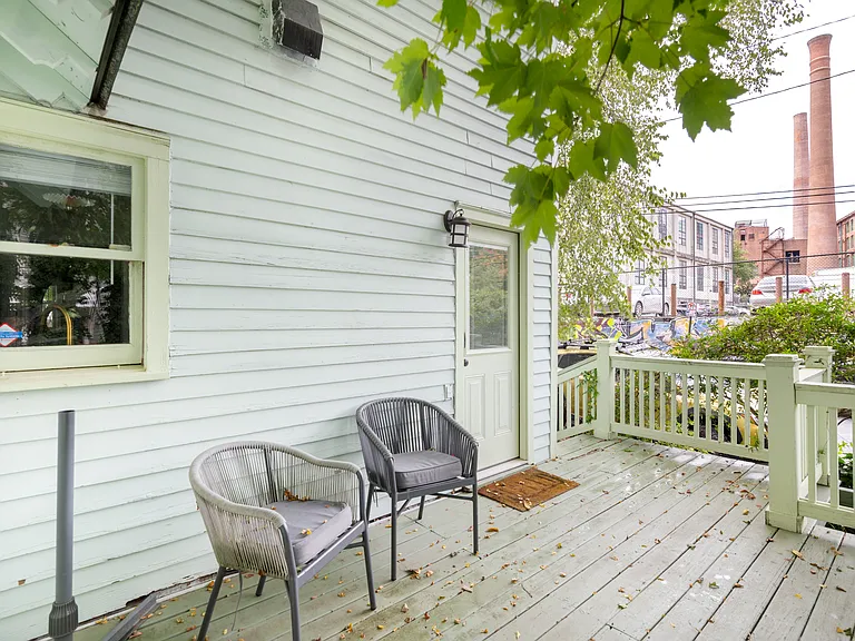 196 Reinhardt St SE #A — Photo 31