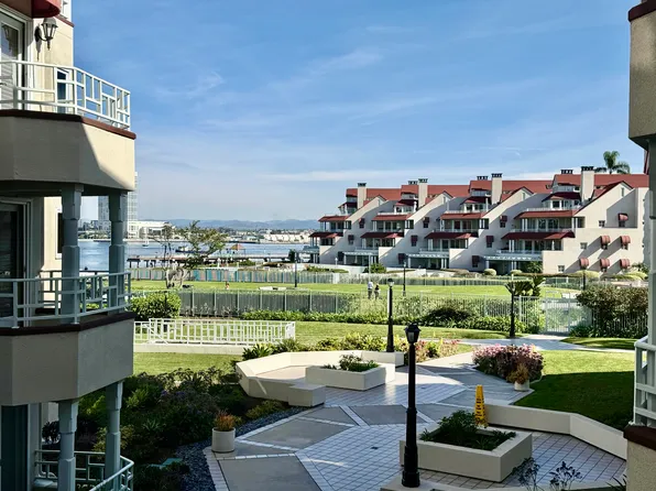 1099 1st St, Coronado, CA