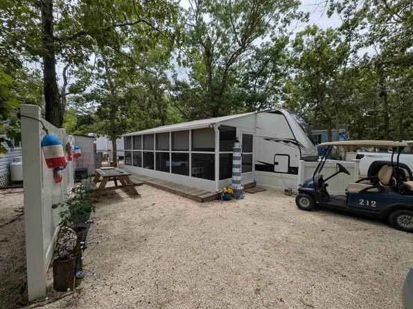 561 Corson Tavern Rd #212, Ocean View, NJ 08230