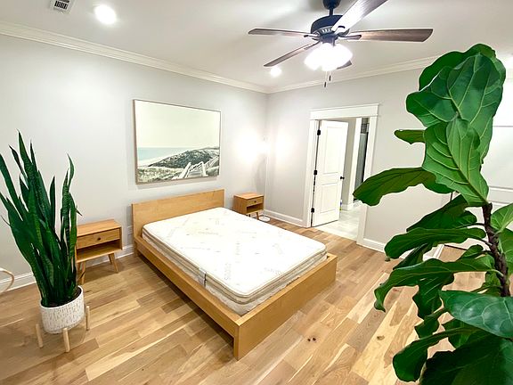 2nd image of 1 Flimby Cir