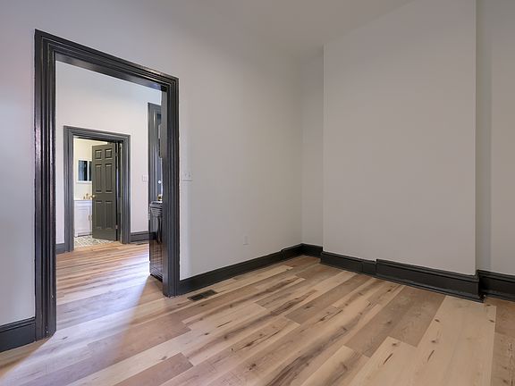 4th image of 215 W 1st Ave #1
