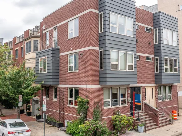 629 S 13th St #A, Philadelphia, PA 19147
