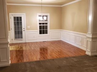 1216 James St, Apex, NC 27502