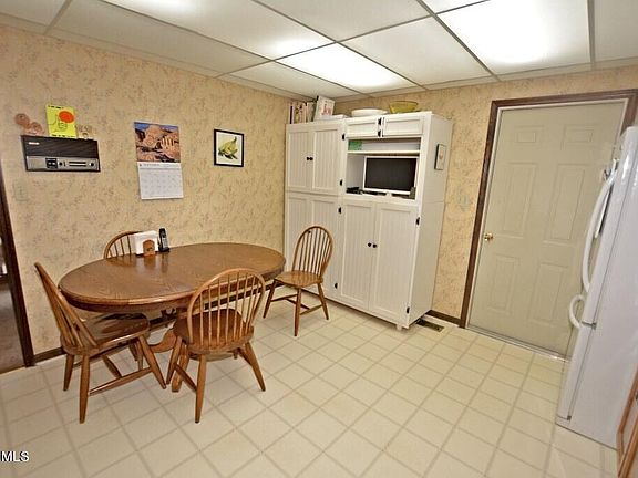 5th image of 2108 Ludwick Dr