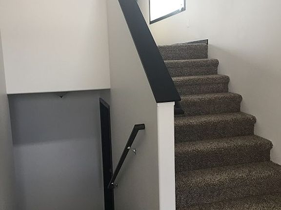 2nd image of 1369 Goldenwood Dr