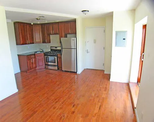 Rented by Level Group | media 44
