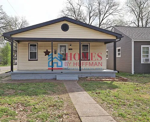 1650 E Koch Ave Photo 1
