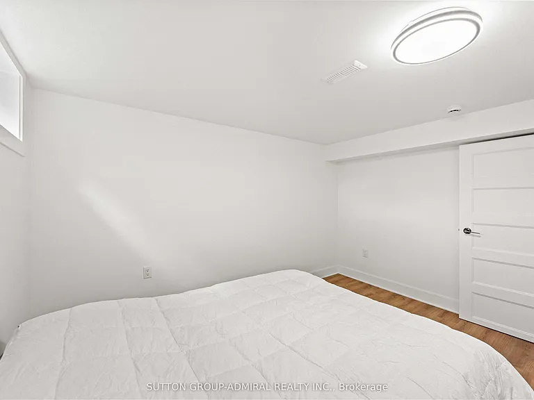 3 Hartland Rd #BASEMENT — Photo 19