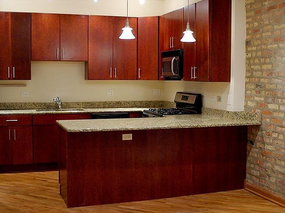 4th image of 2647 N Washtenaw Ave #3N