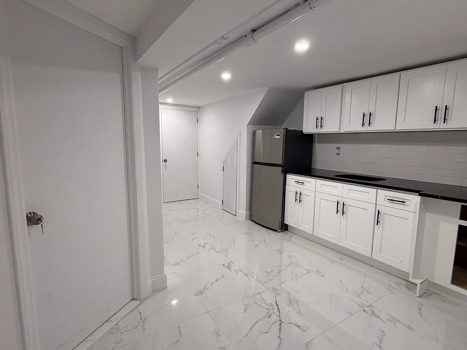1 bed, $1,600 — Photo 4