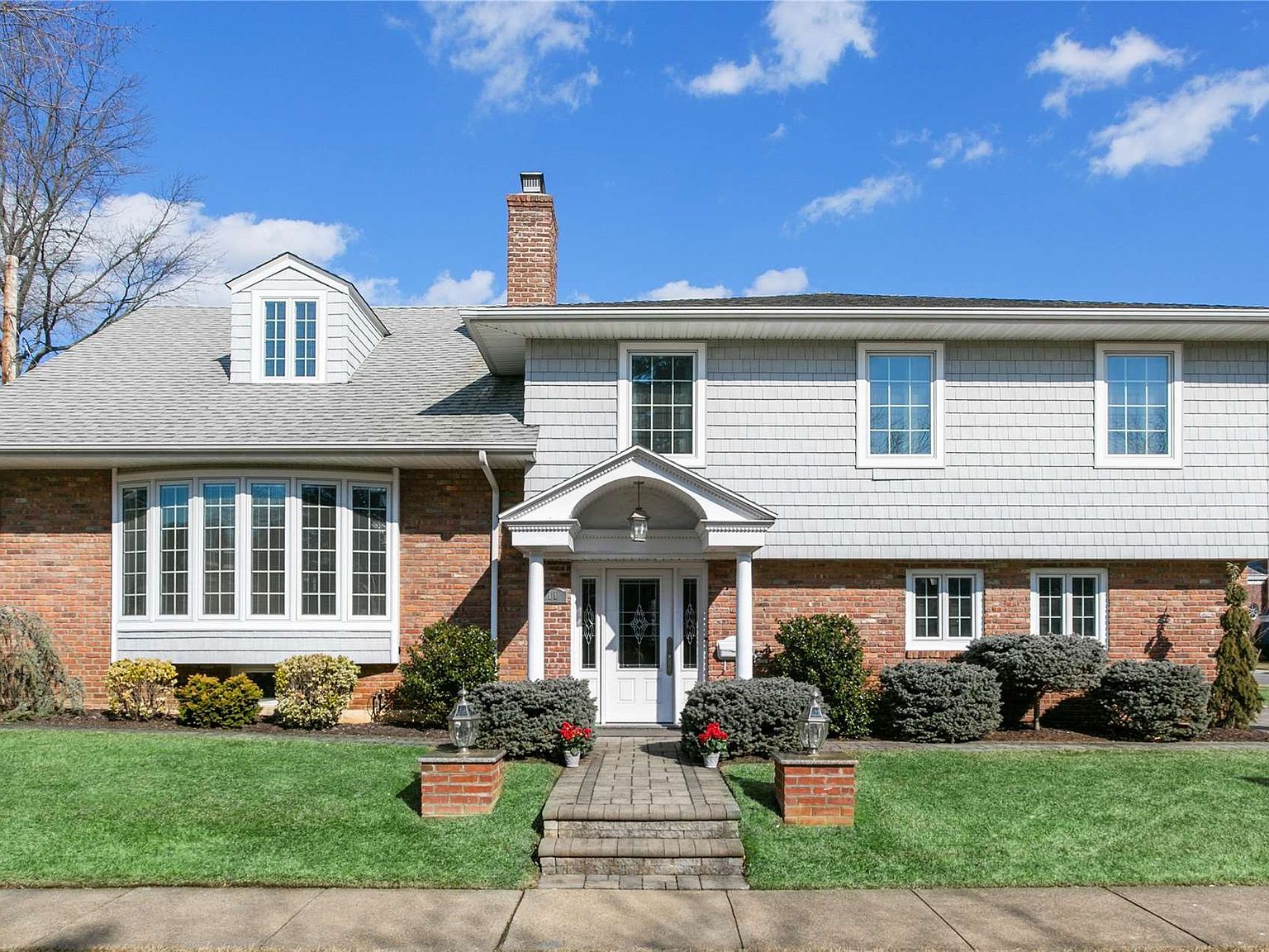 11 Paddock Lane, Rockville Centre, NY 11570 Zillow