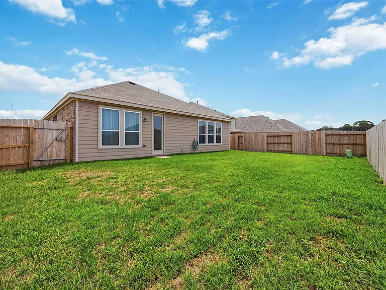 18206 Spruce Cottage Dr — Photo 24