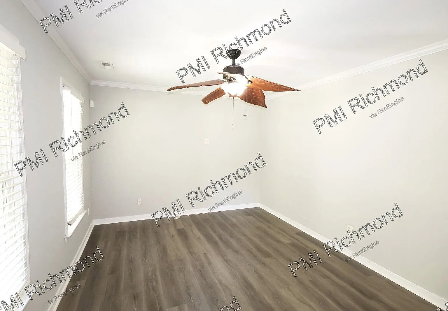 3 bed, 2.0 bath, 1100 sqft, $1,970 — Photo 2