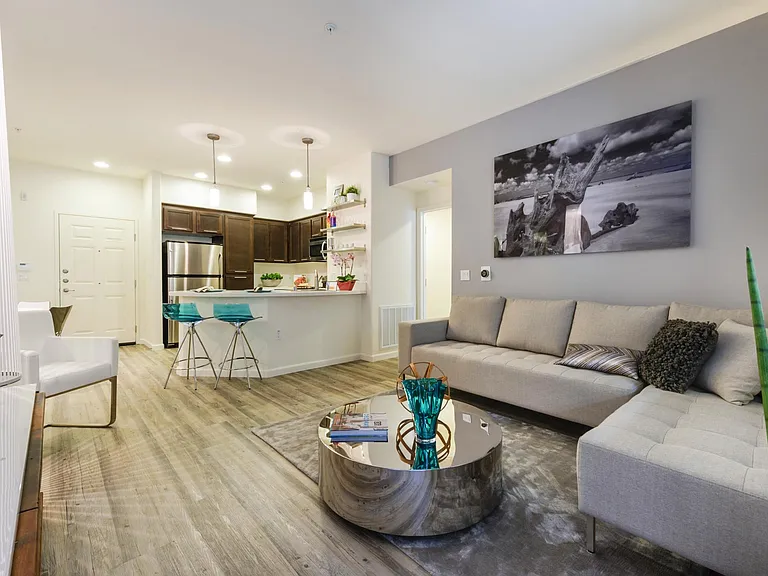 Solterra Ecoluxury Apartments — Photo 5