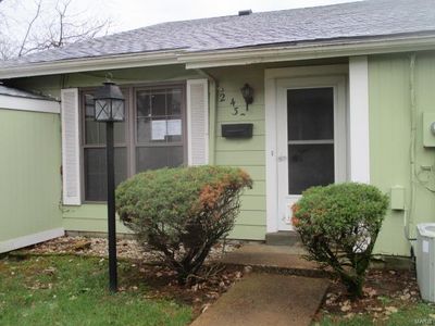 2435 Forest Shadows Dr, Saint Louis, MO, 63136