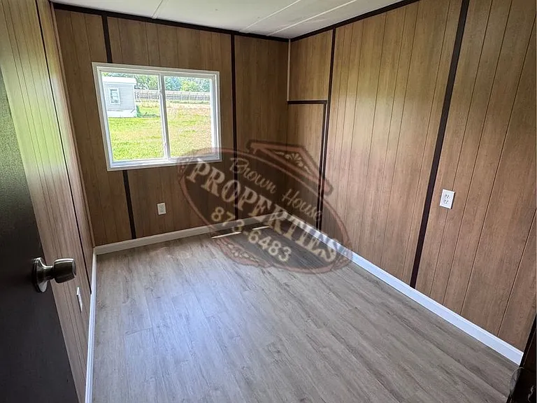 1592 Hill Rd — Photo 4