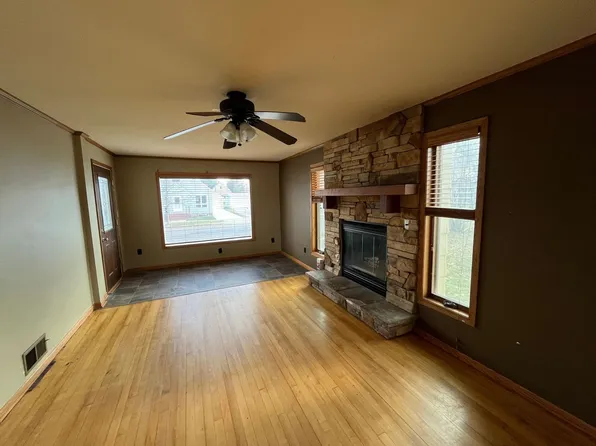 1014 S 10th Ave, Wausau, WI 54401