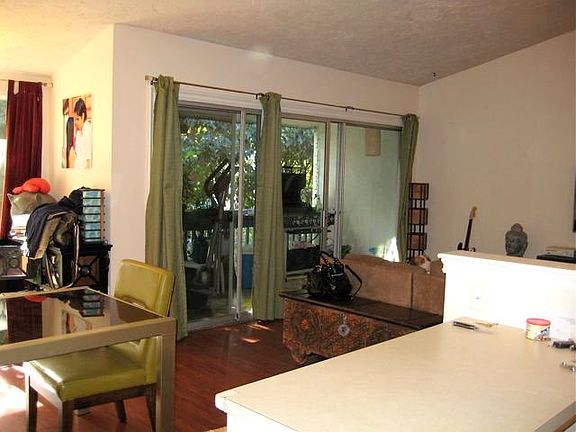 3rd image of 818 Camino Real Unit 207