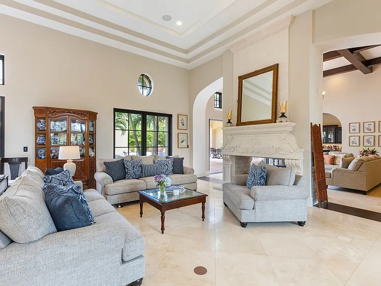 4520 Kahala Ave — Photo 12