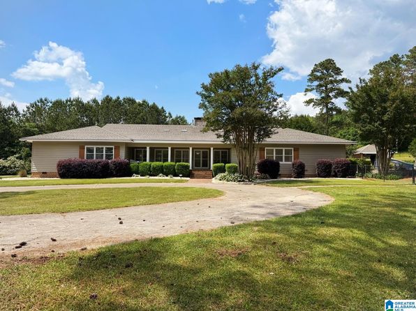 299 Brecon Cir, Talladega, AL 35160