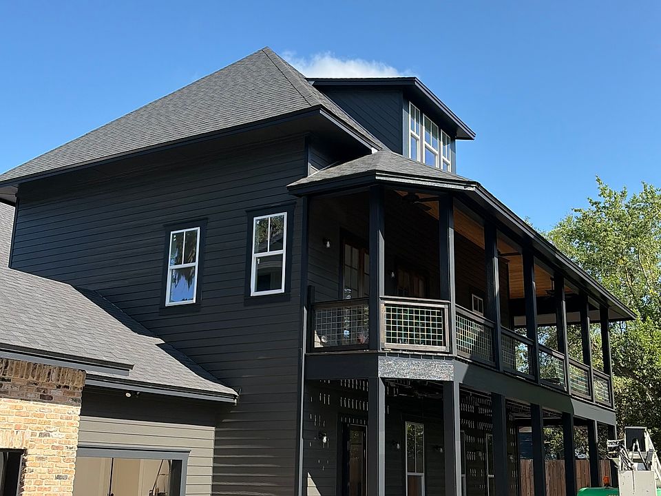 1st image of 296 NW 12th Ave #1