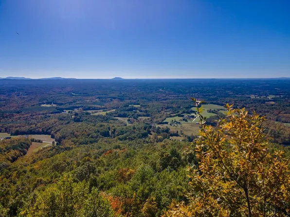 92 Reflections Point Trl, Fancy Gap, VA 24328