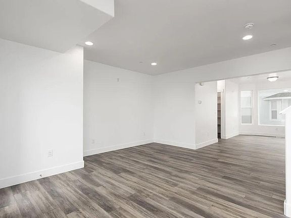 4th image of 3872 W Pilton Ct