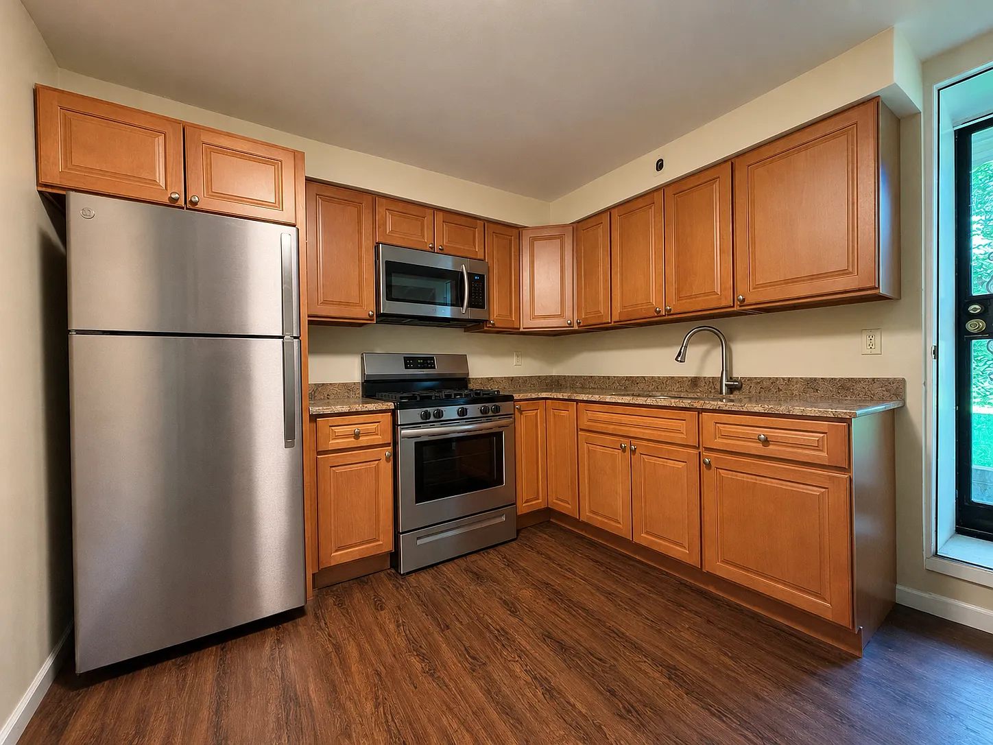 1 bed, $2,100 — Photo 1