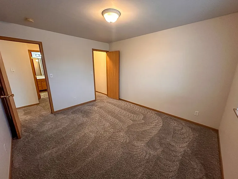 1401 N Dakota Ave — Photo 21