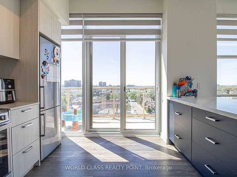 1787 Saint Clair Ave W #906 — Photo 8