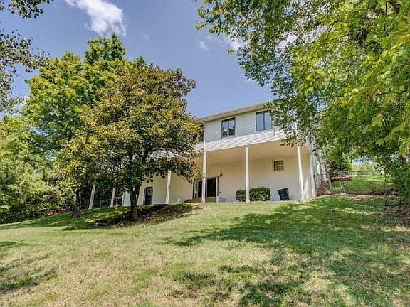 4th image of 3509 Geneva Cir
