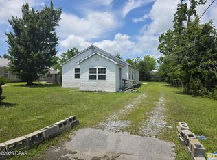 3621 Lark Ln, Panama City, FL 32404