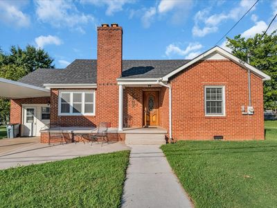 102 2nd Ave N, Decherd, TN, 37324