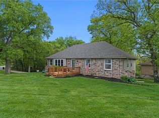 6525 County Line Rd, Shawnee, KS 66216