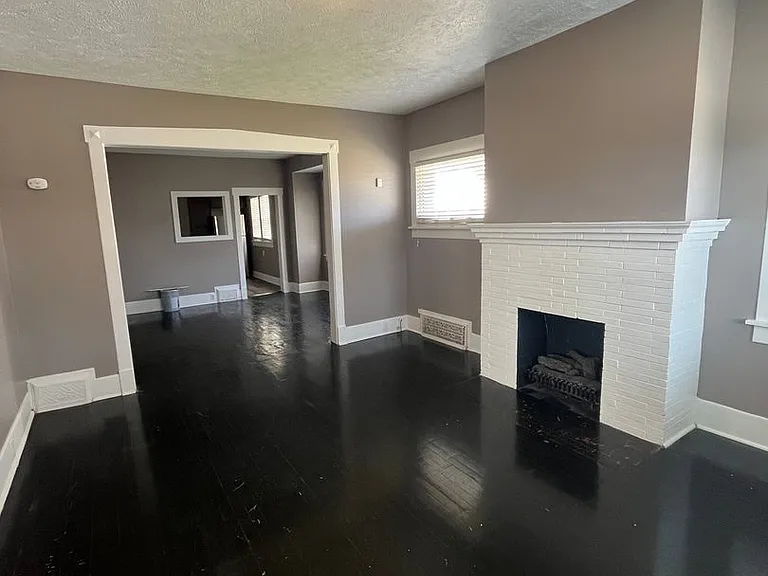 5148 Dodge St — Photo 5