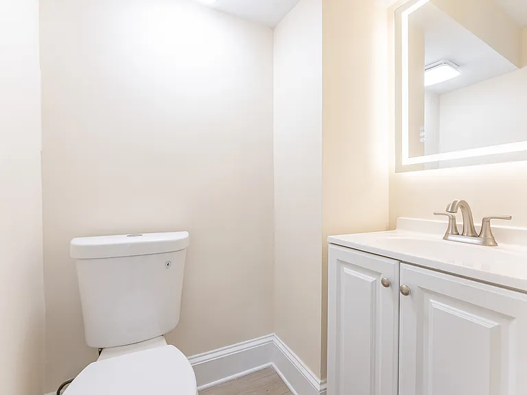 129 Walnut St — Photo 14