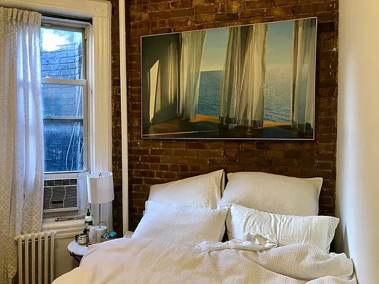 Rented by LJ Sloane Management | media 42