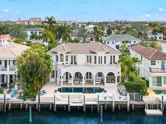 3rd image of 797 NE 33rd Street