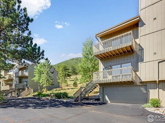 3rd image of 1070 Crestview Ct #4