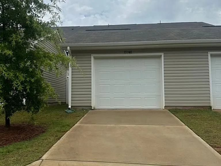 15740 Country House St — Photo 18
