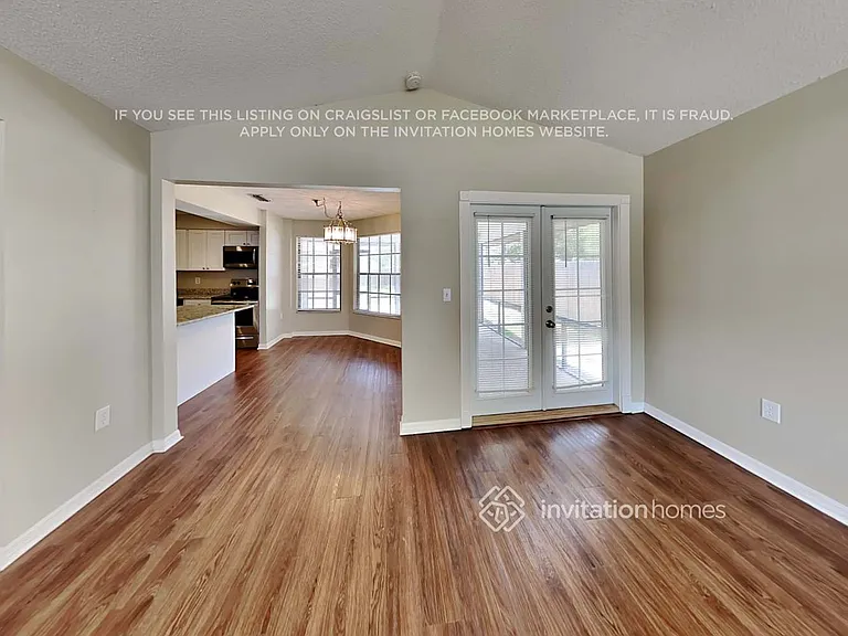 64 Lake Daisy Blvd — Photo 3