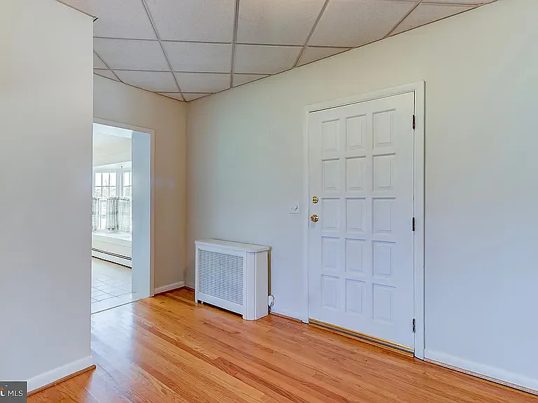 106 Middleboro Rd — Photo 10