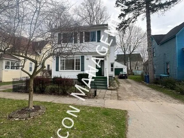 132 Reed Ave #3, Kalamazoo, MI 49001